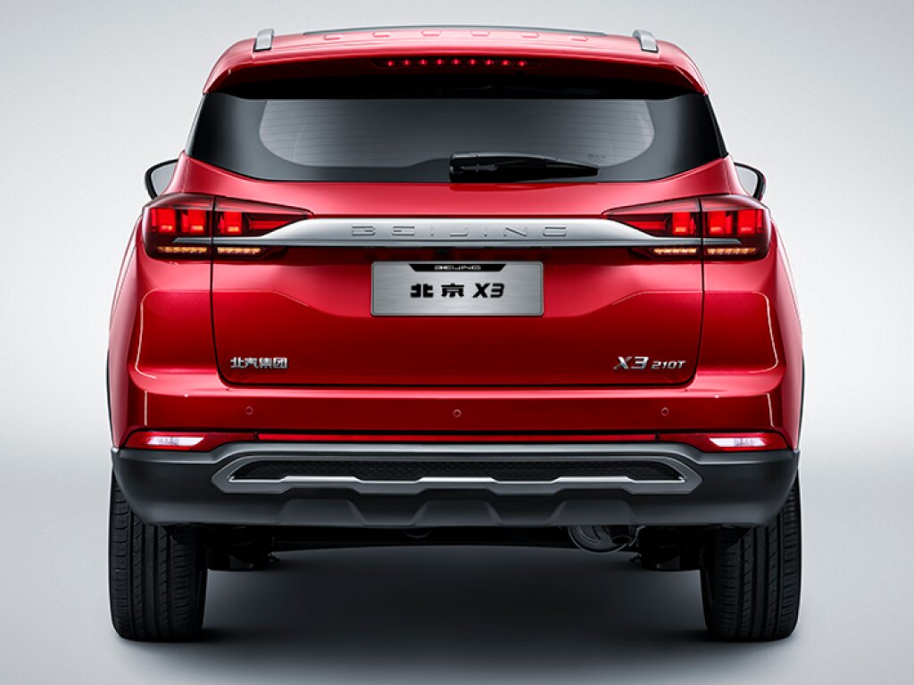 BAIC X3 — справочные фотографии комплектации, Сзади