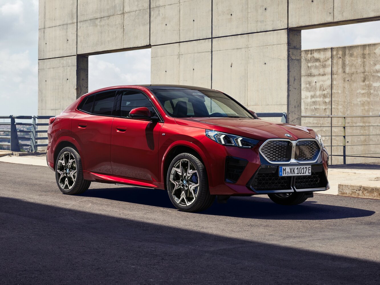 BMW iX2 eDrive 20 M Sport