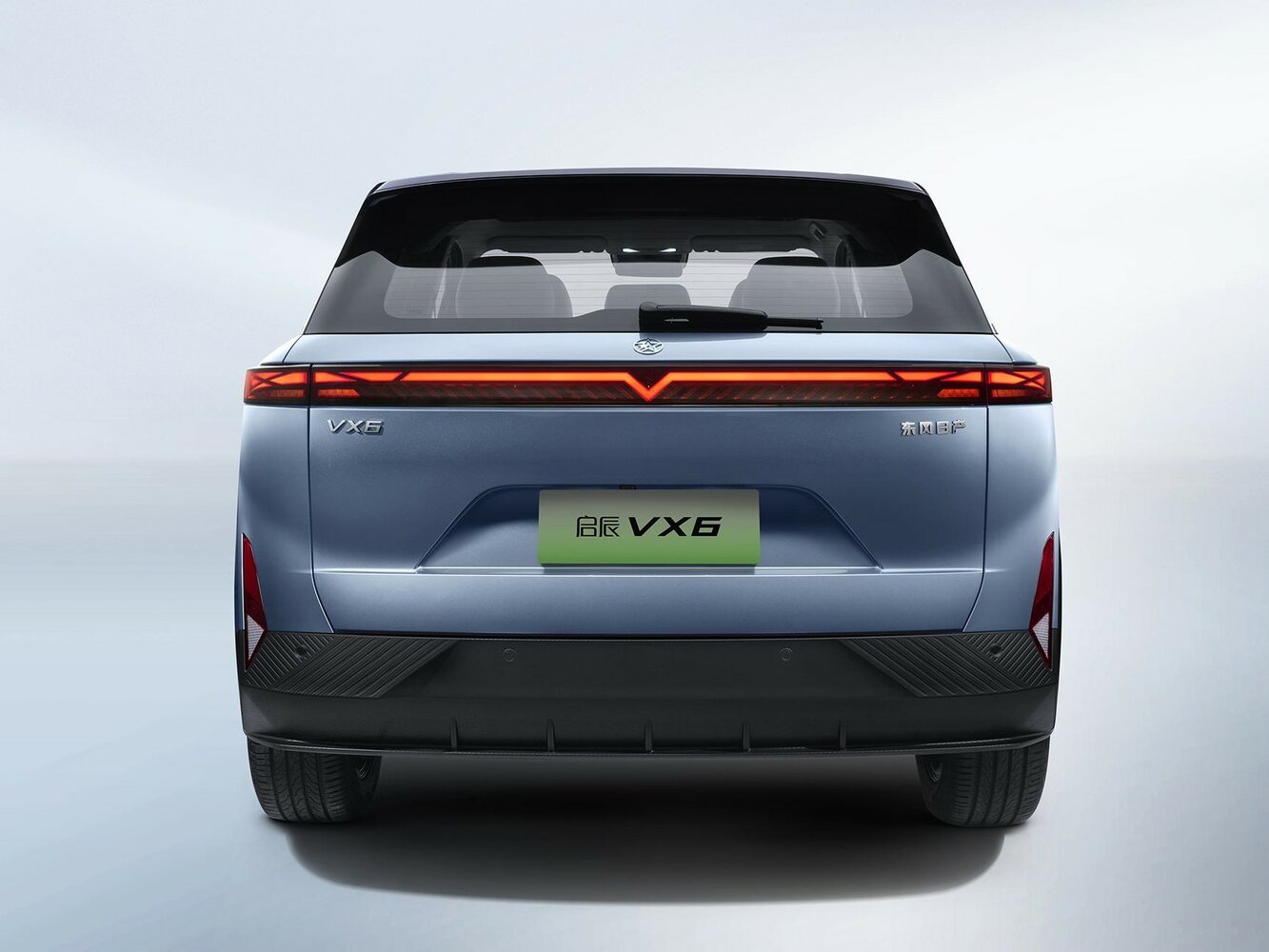 Venucia VX6 — справочные фотографии комплектации, Сзади