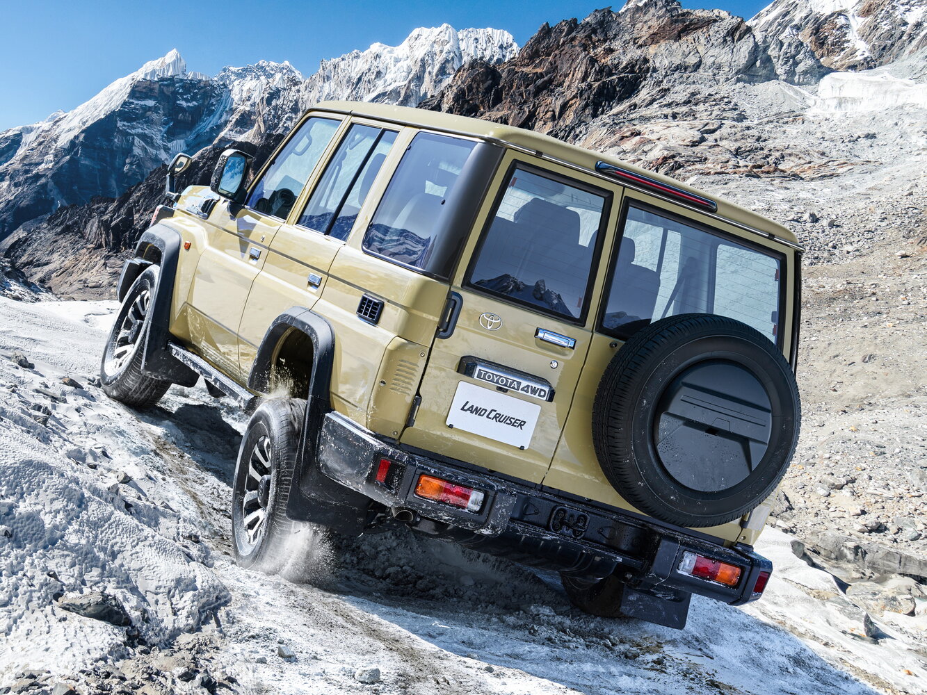 Toyota Land Cruiser 70 2023 4.0L MT 5 мест