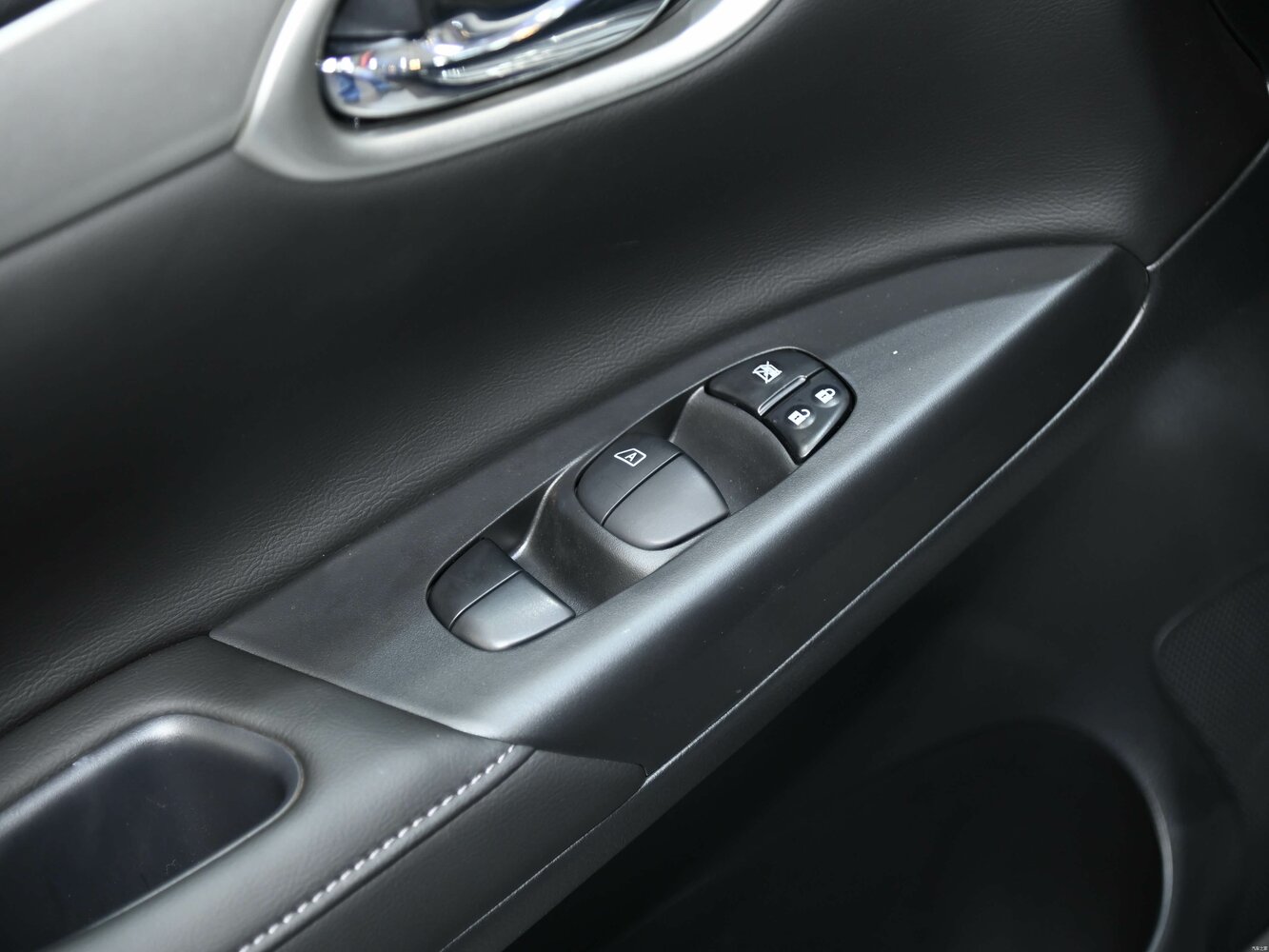 Nissan Sylphy 2016 1.6XL CVT Luxury