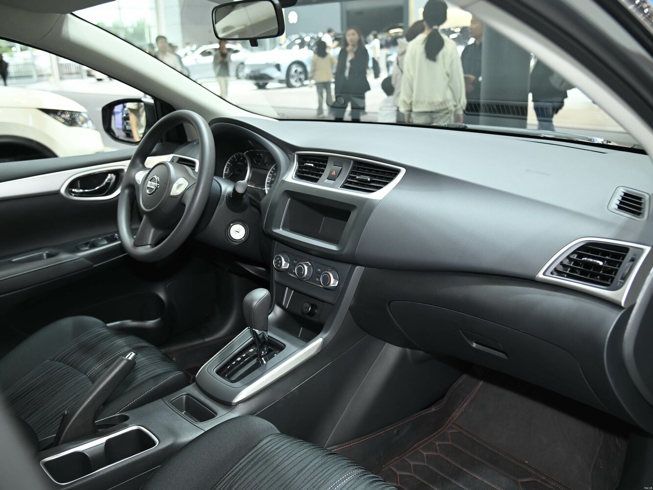 Nissan Sylphy 2016 1.6XL CVT Luxury
