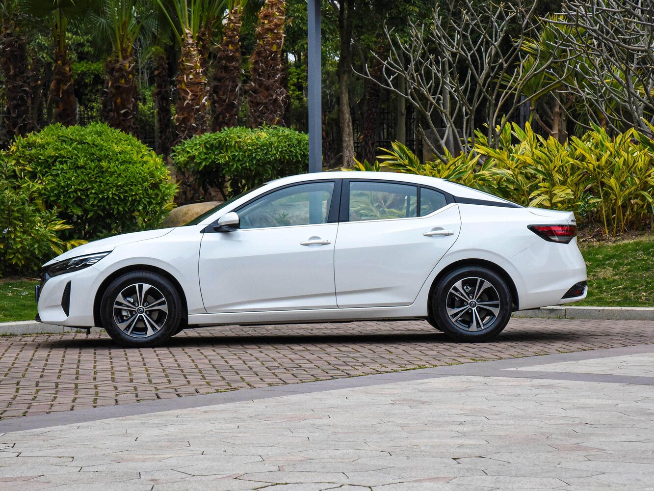 Nissan Sylphy 2023 1.6L CVT Smart Drive