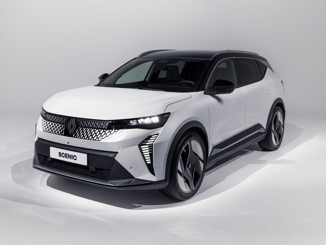 Renault Scenic — E-Tech V (2023–2026)