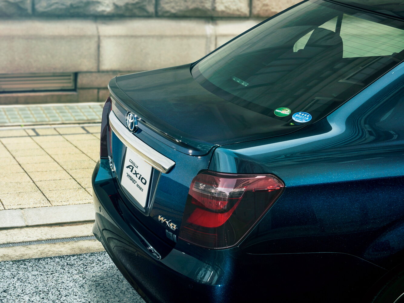 Toyota Corolla — справочные фотографии комплектации, Задняя фара