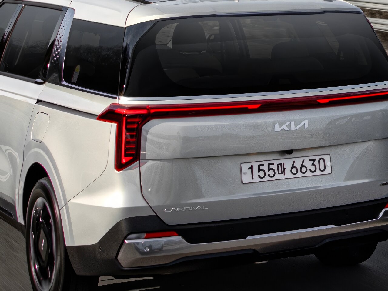 Kia Carnival HEV 9 Noblesse