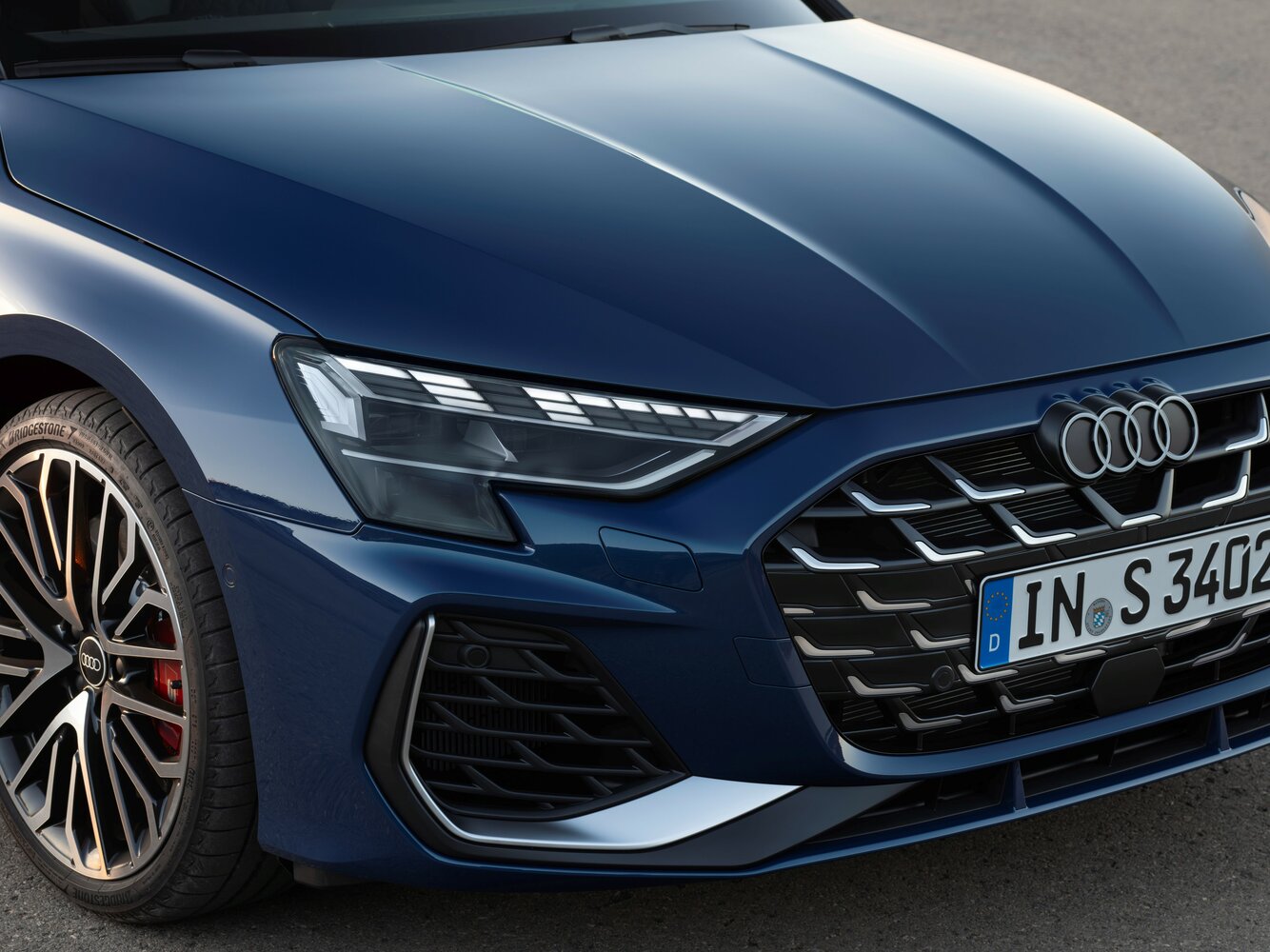 Audi S3 — справочные фотографии комплектации, Передняя фара