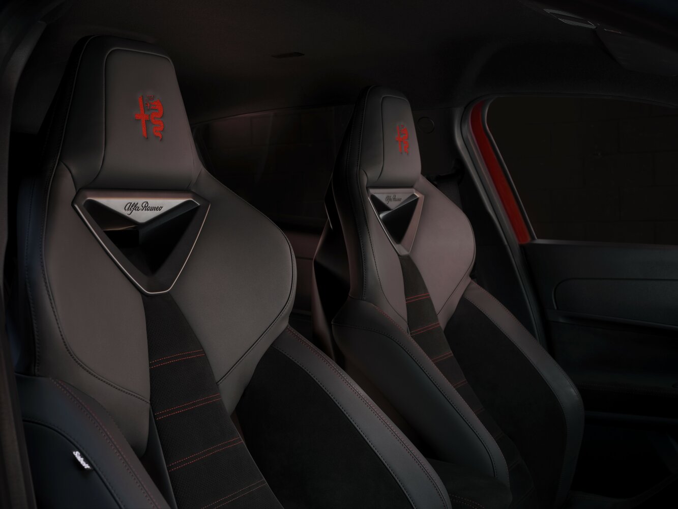 Alfa Romeo Junior — справочные фотографии комплектации, Интерьер 2