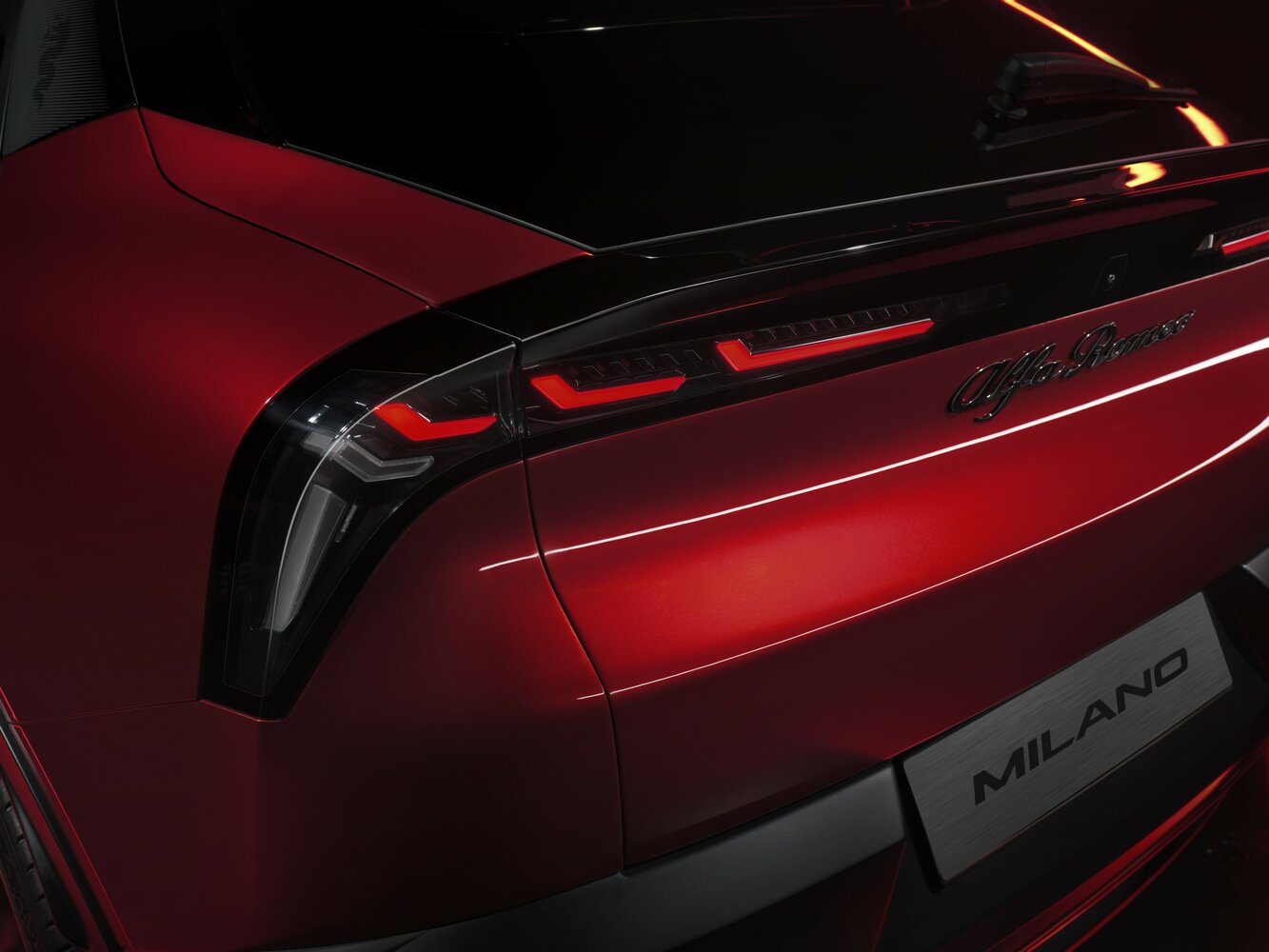 Alfa Romeo Junior — справочные фотографии комплектации, Задняя фара