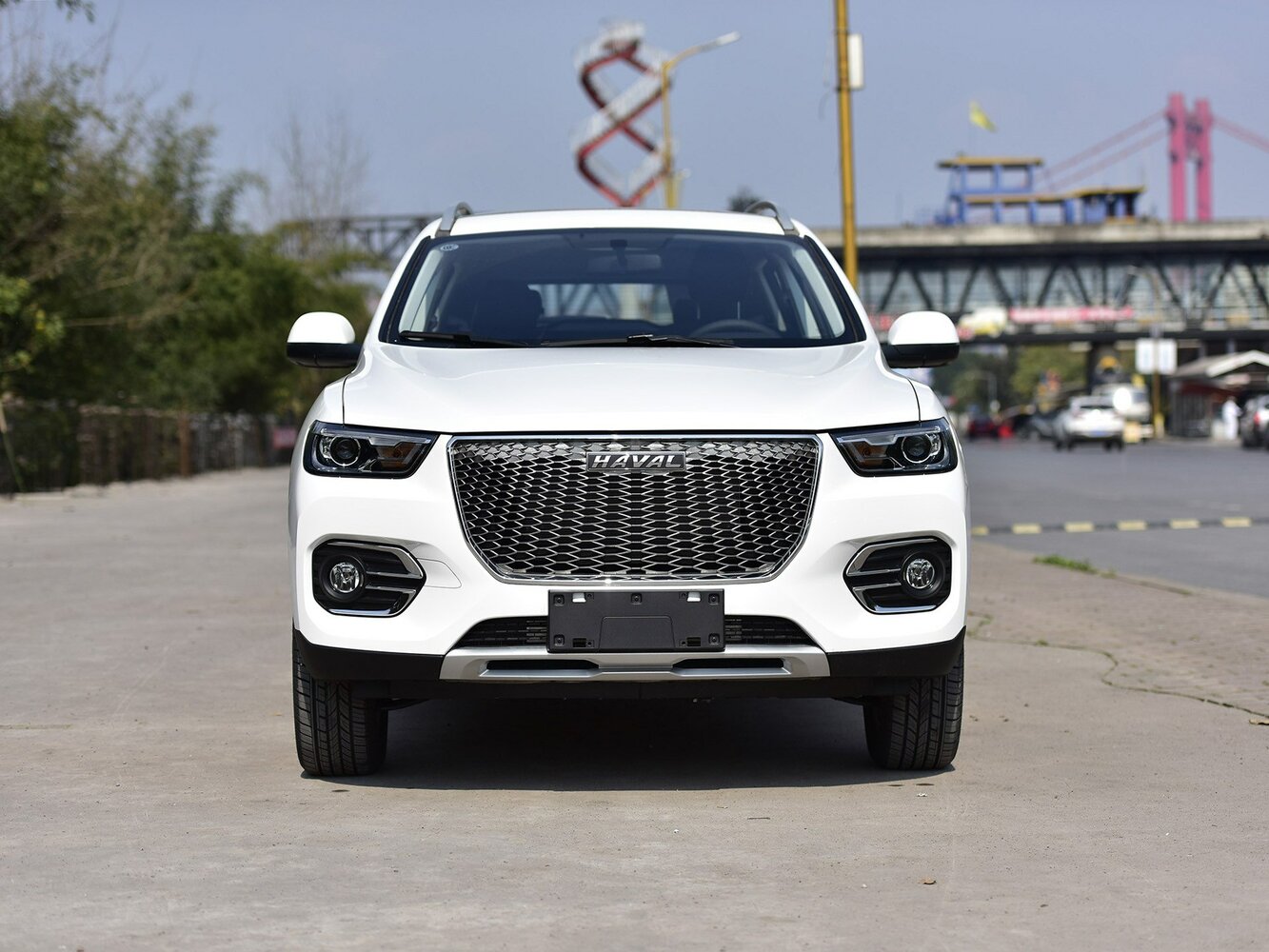 Haval H2s — справочные фотографии комплектации, Спереди