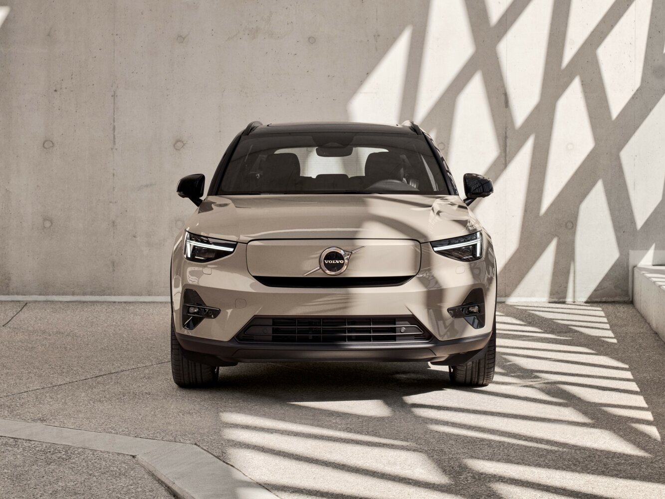 Volvo EX40