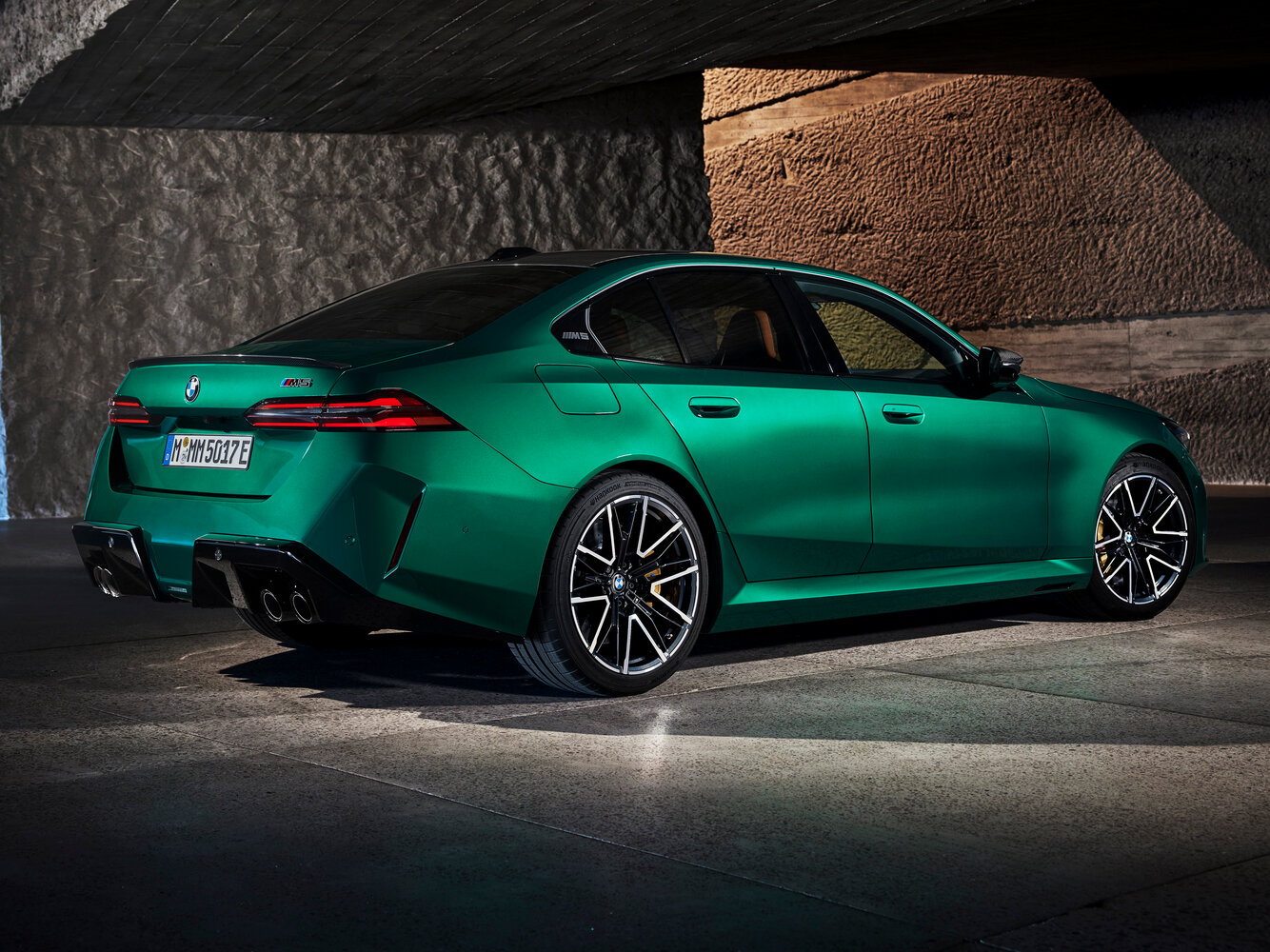BMW M5 Sedan