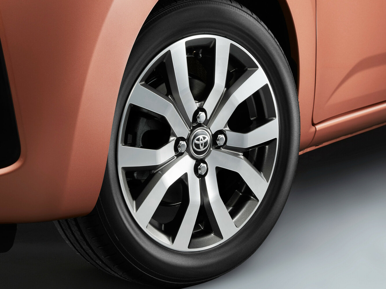 Toyota Passo X L Package