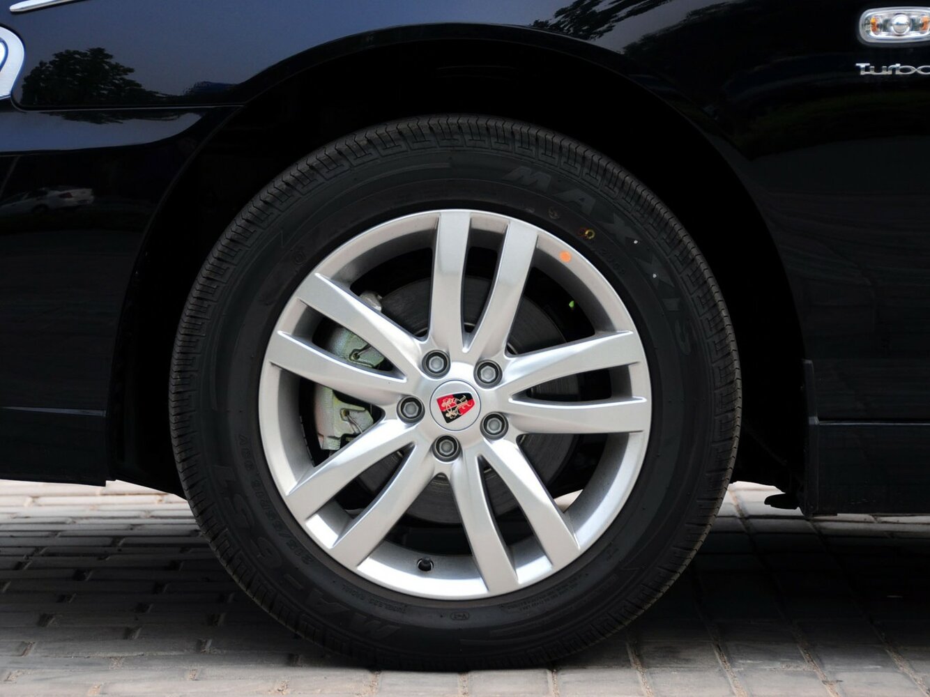 Roewe 750 — справочные фотографии комплектации, Диск