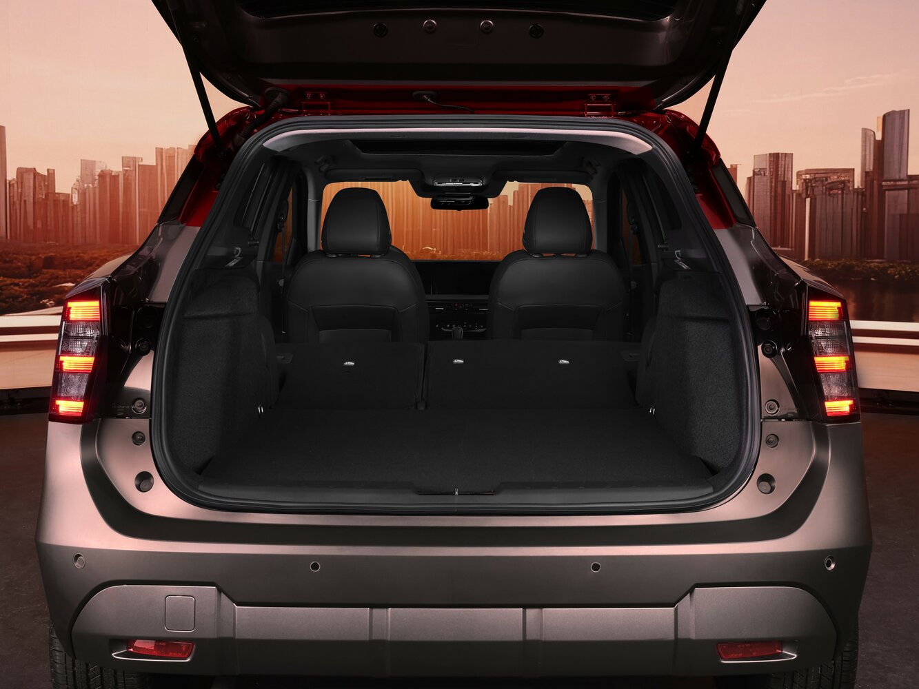 Nissan Kicks — справочные фотографии комплектации, Багажник