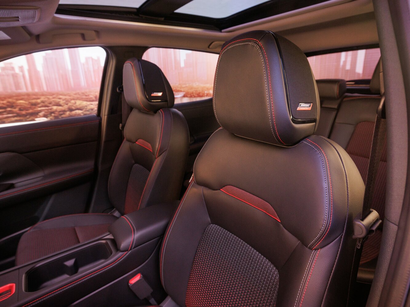 Nissan Kicks — справочные фотографии комплектации, Интерьер 1