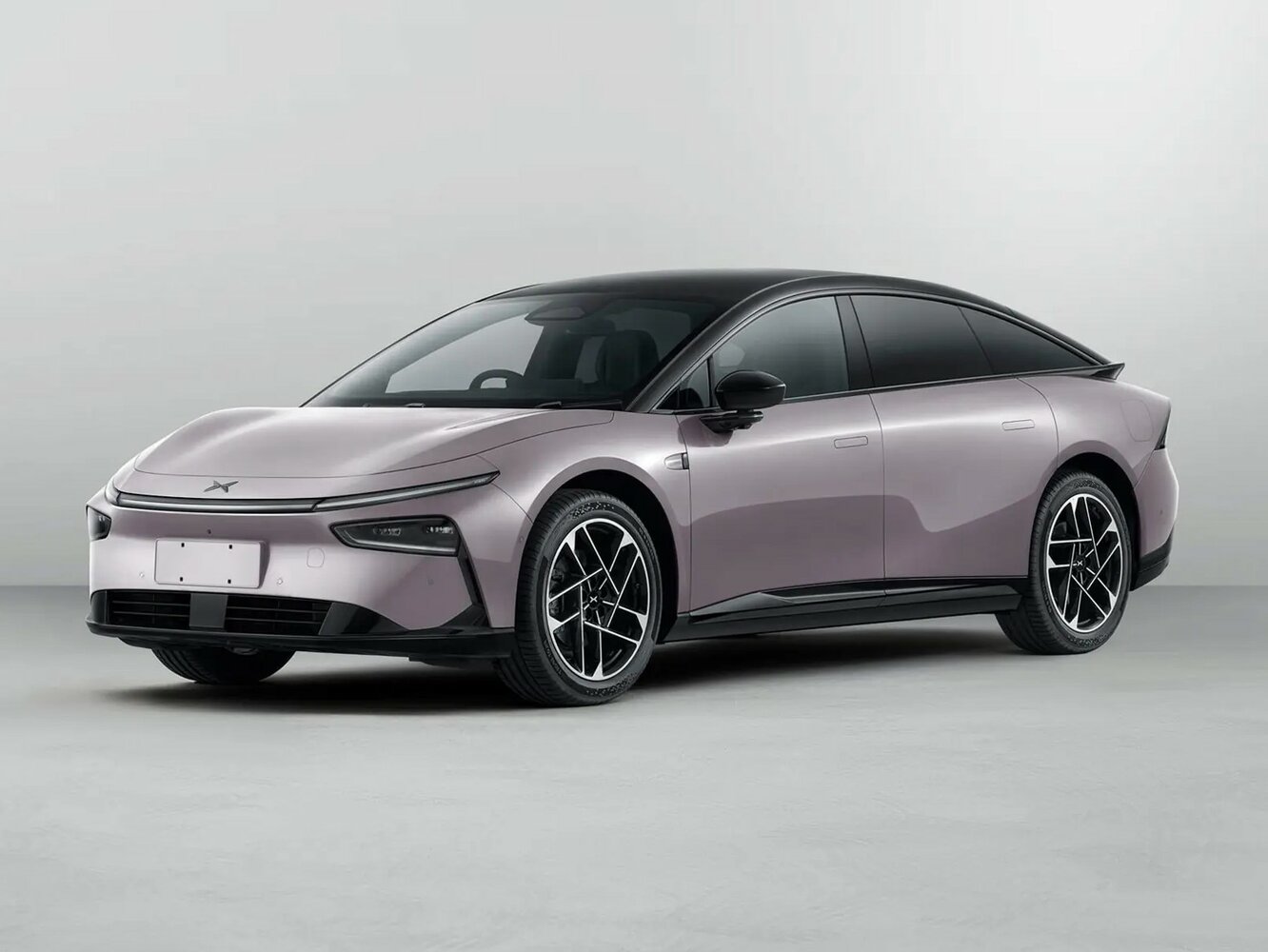 XPENG P7 — I поколение (2024–2025)