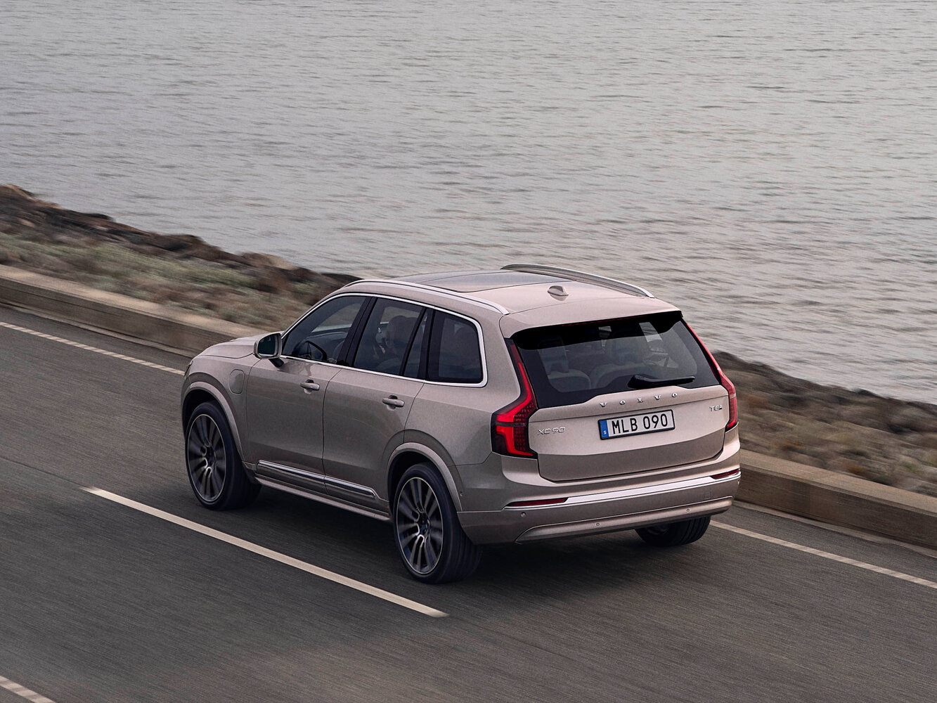 Volvo XC90 B6