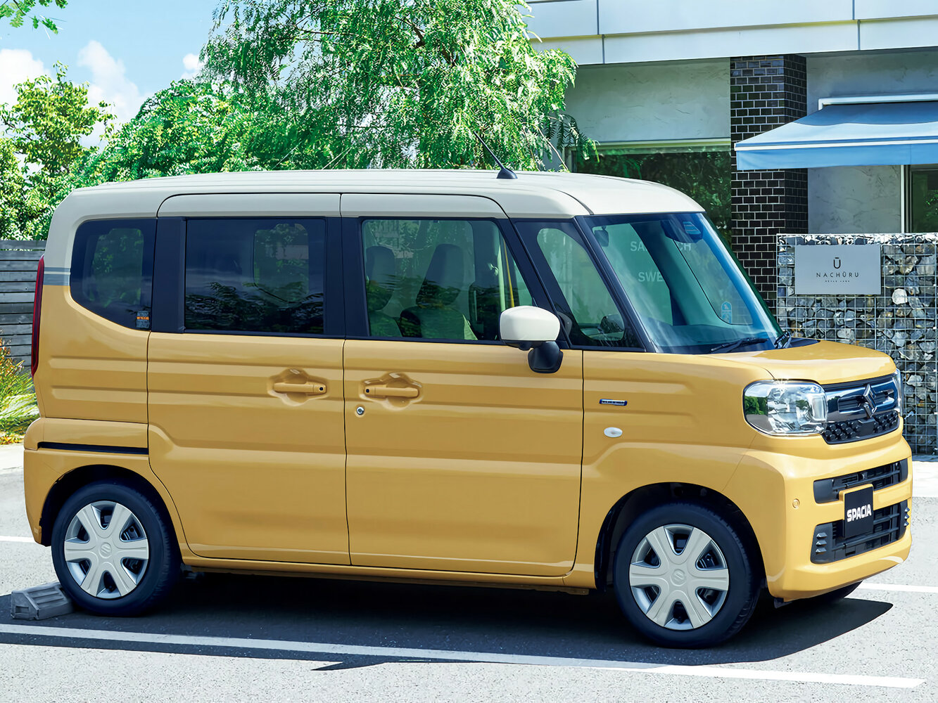 Suzuki Spacia XS