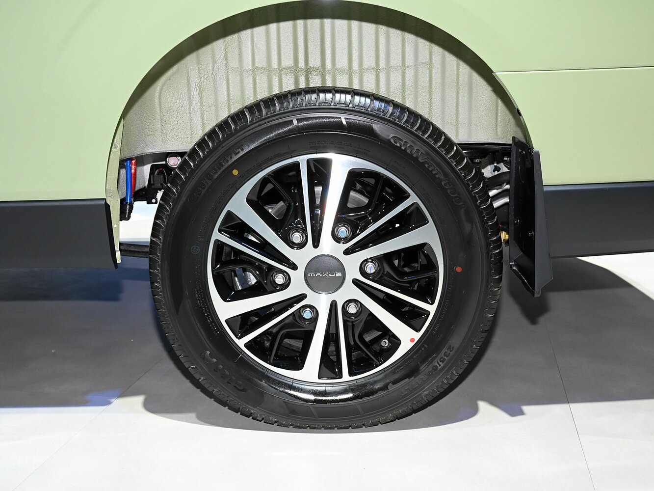 Maxus V70 — справочные фотографии комплектации, Диск