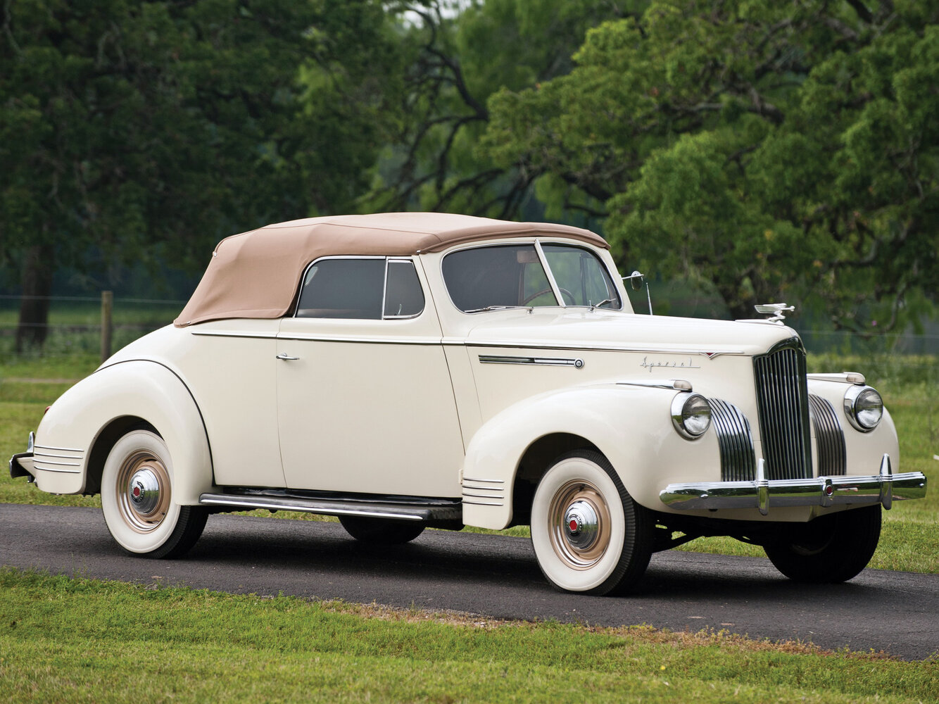 Packard One-Ten — Поколение 1940–1941 (1940–1941)