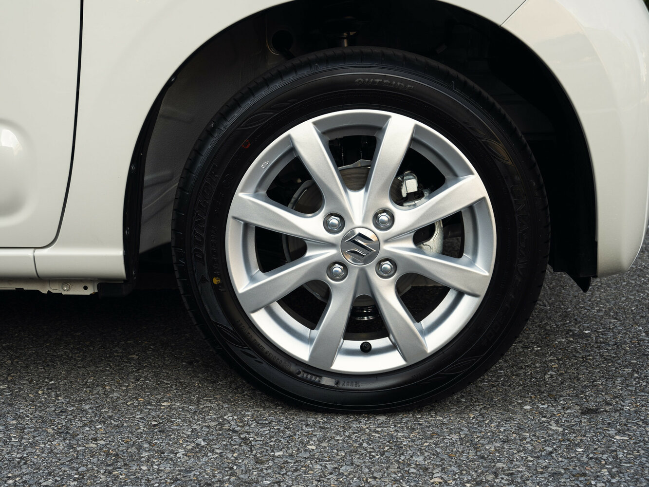 Suzuki Alto — справочные фотографии комплектации, Диск