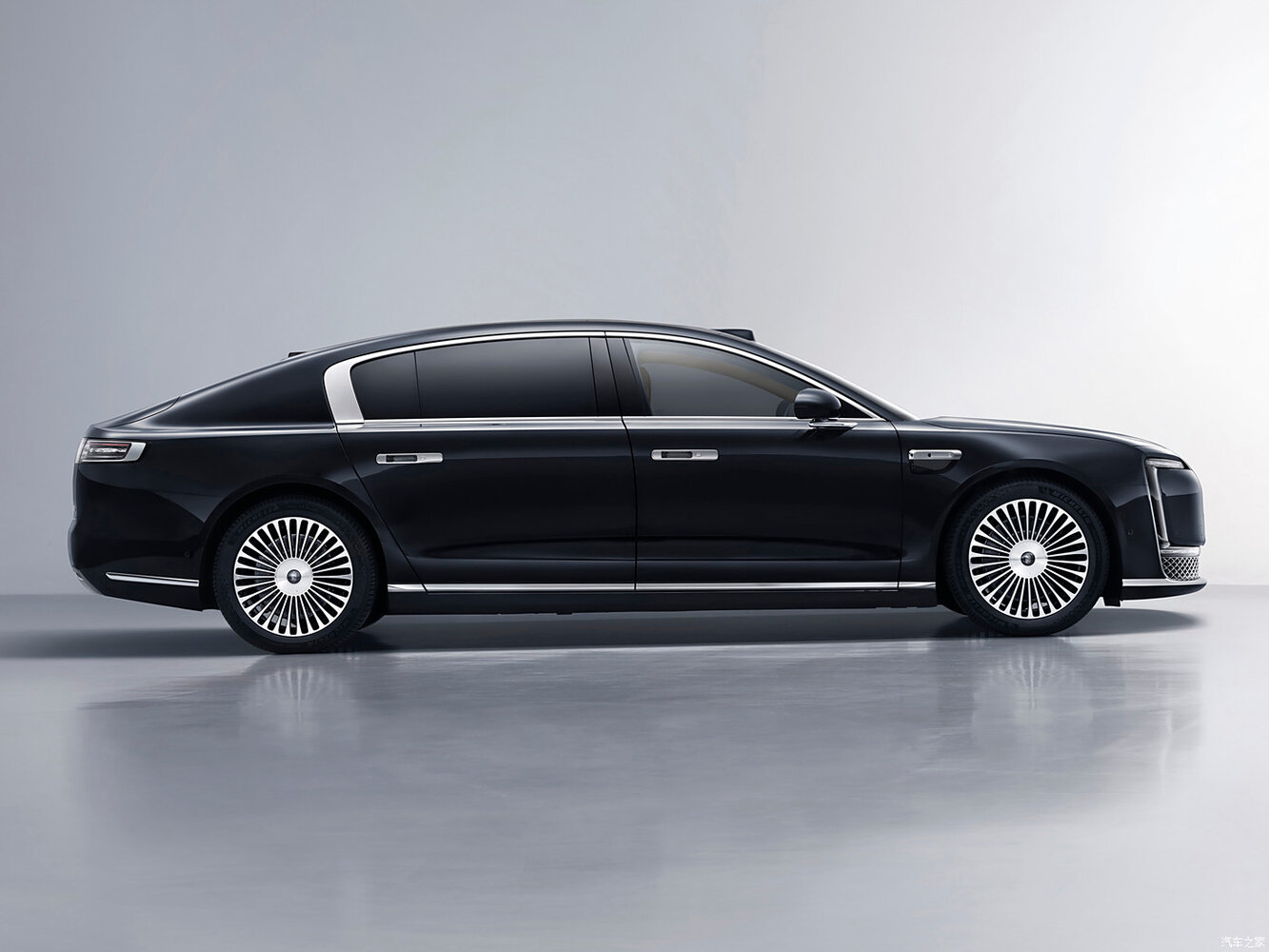 Maextro S800 2025 Executive 4 мест (192 ）