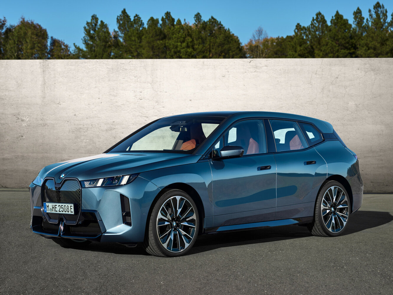 BMW iX — I (I20) Рестайлинг (2025–2026)