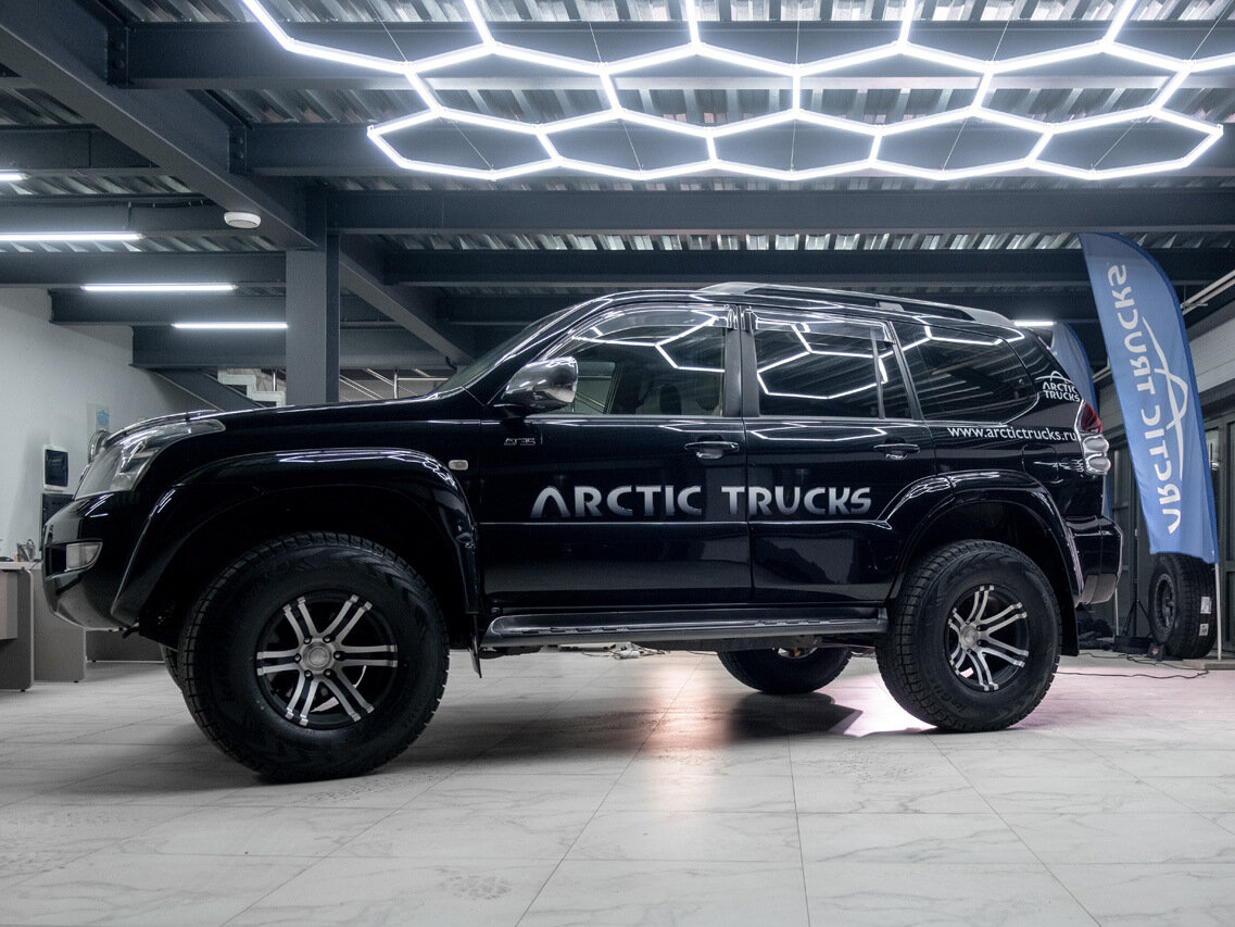 Toyota Land Cruiser Prado 2005 4.0L AT 8 мест