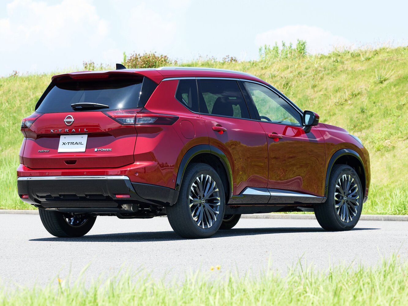 Nissan X-Trail G e−4ORCE