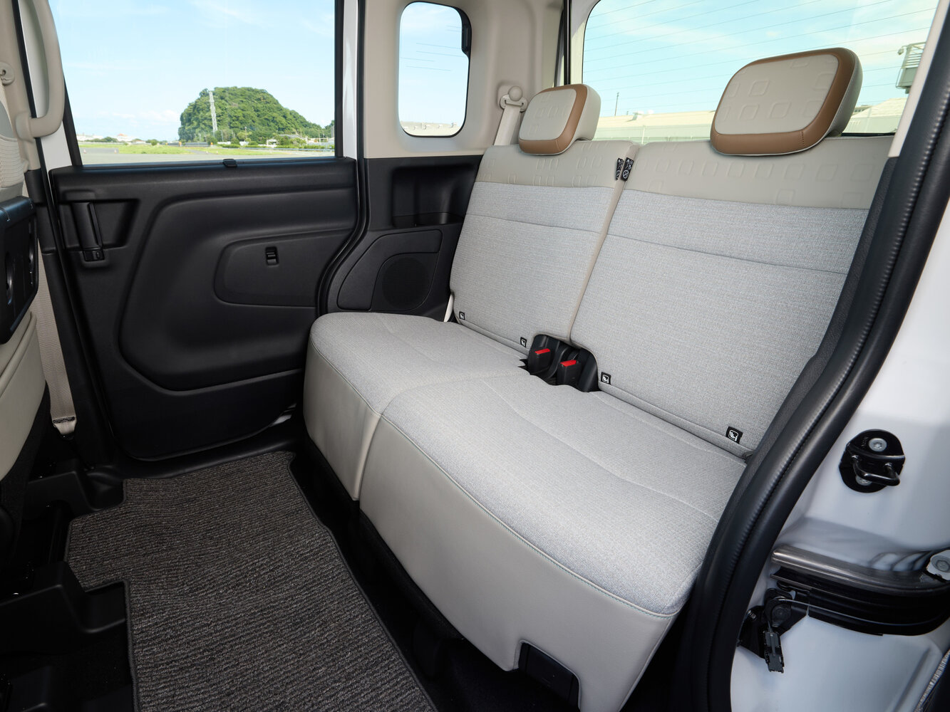 Nissan Roox X