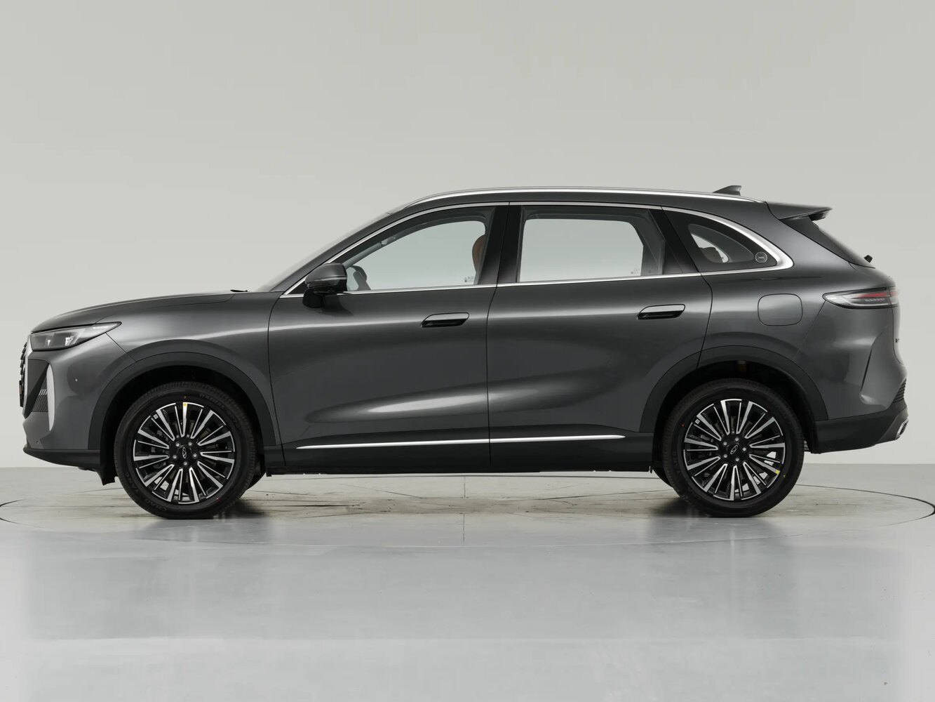 Chery Tiggo 8 — справочные фотографии комплектации, Сбоку