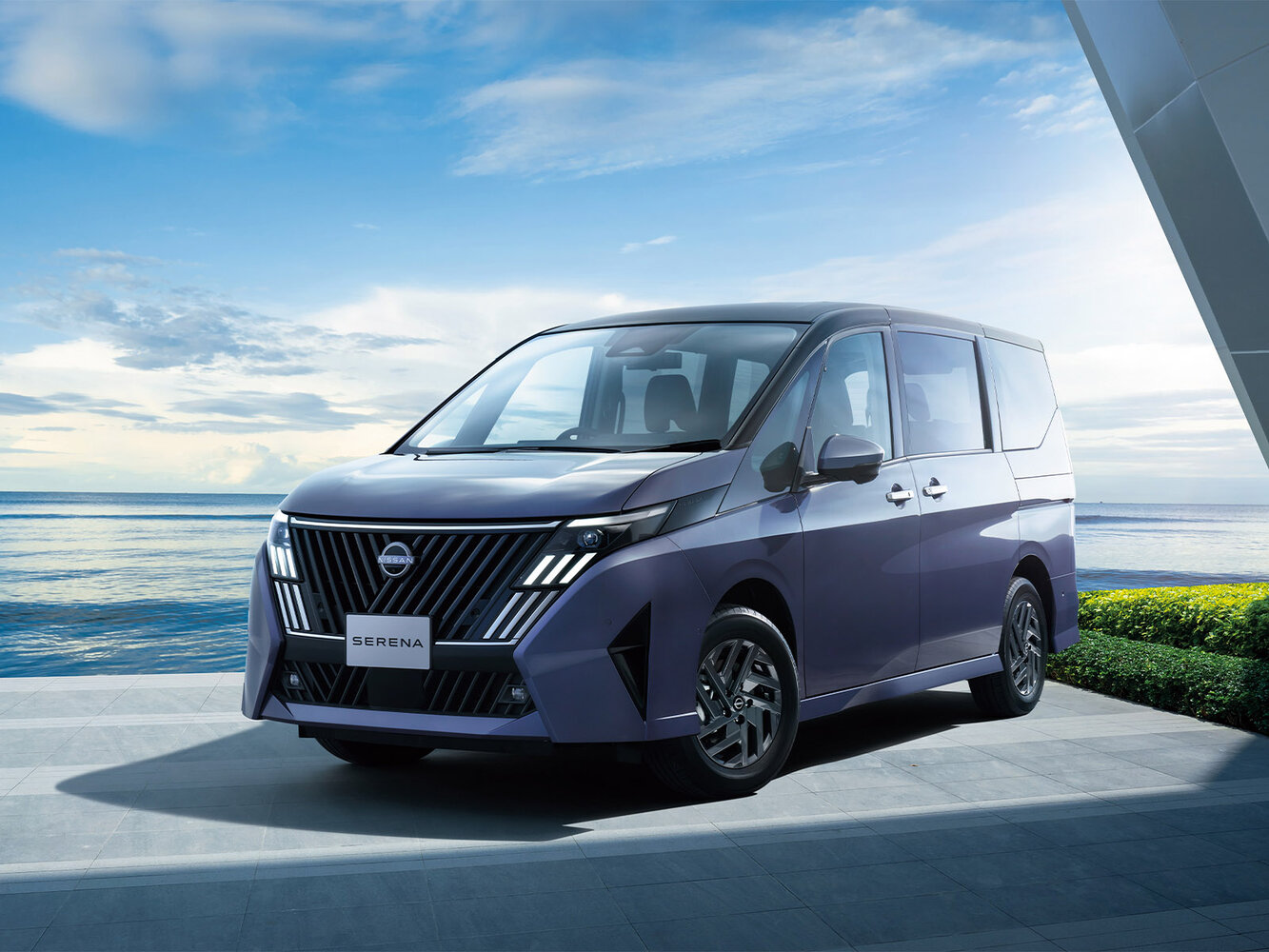 Nissan Serena e− V