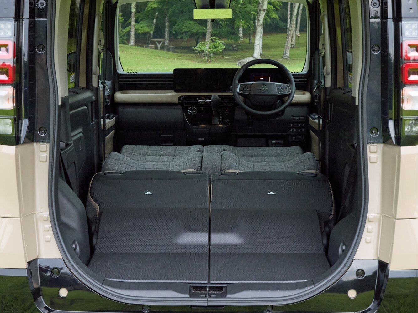 Mitsubishi Delica Mini G