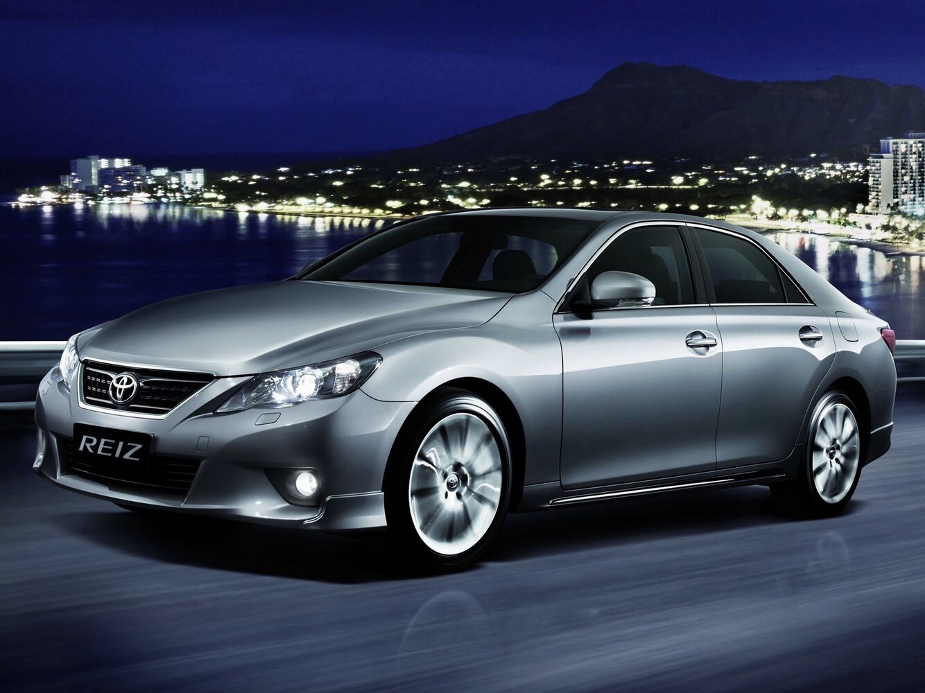 Toyota Reiz 2010 2.5S