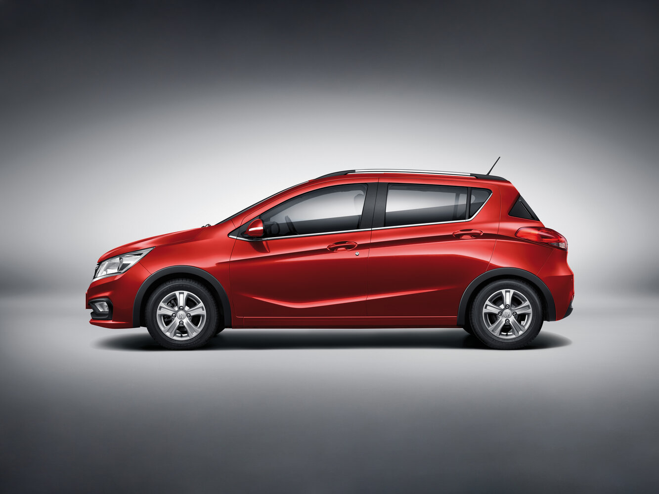 Baojun 310 — справочные фотографии комплектации, Сбоку