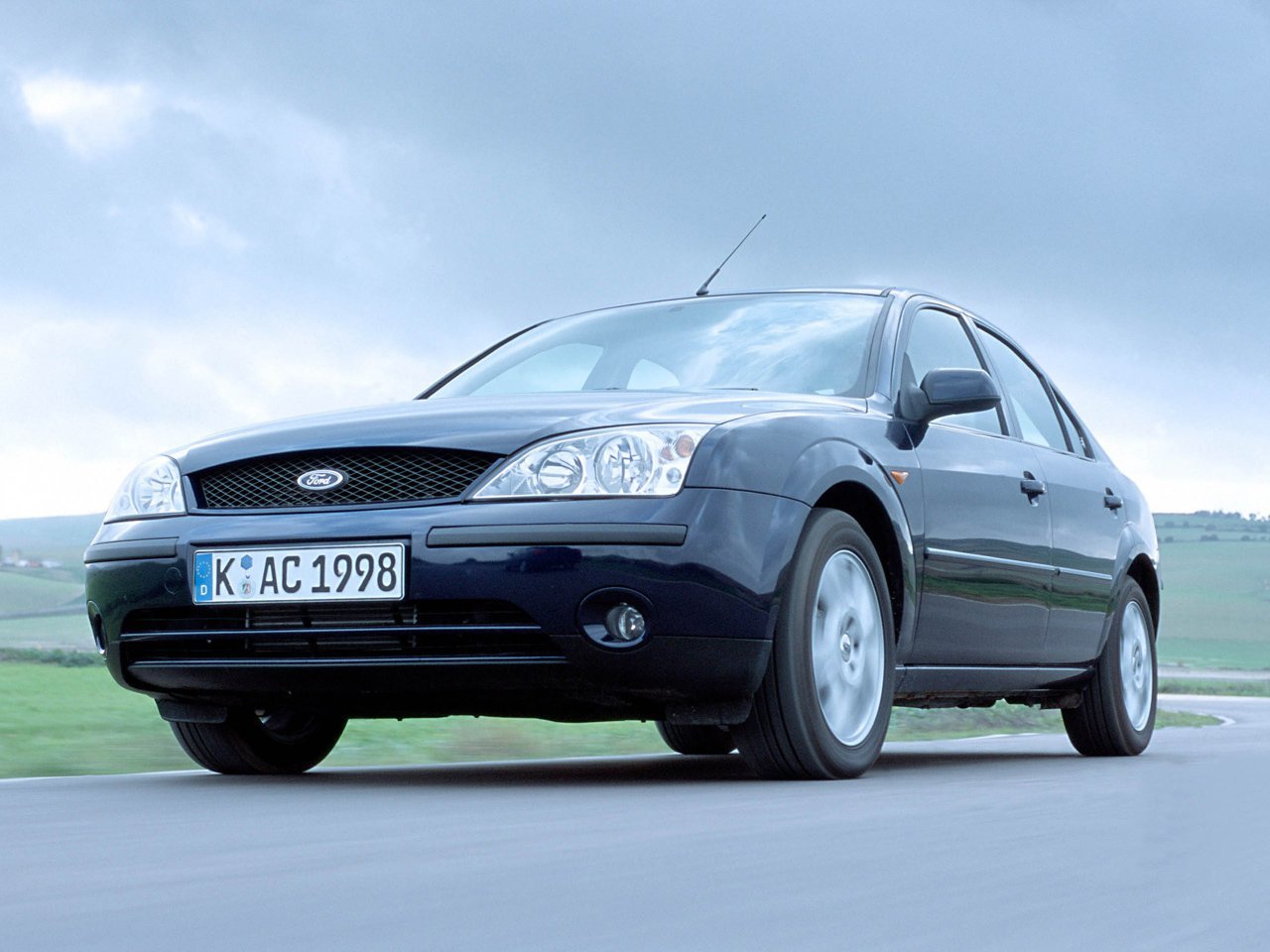 Ford Mondeo — III поколение (2000–2002)