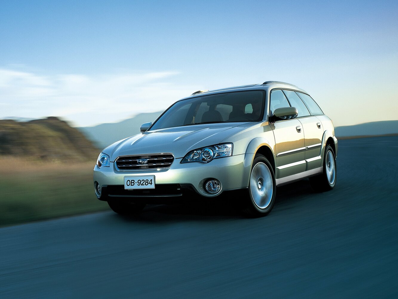 Subaru Outback — III поколение (2003–2005)