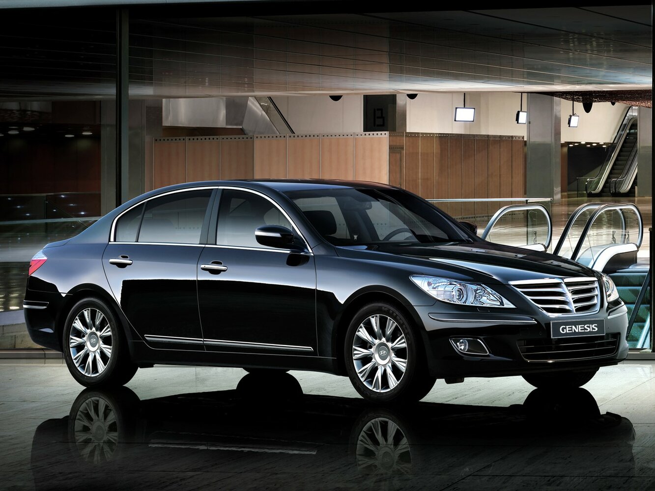 Hyundai Genesis BH330