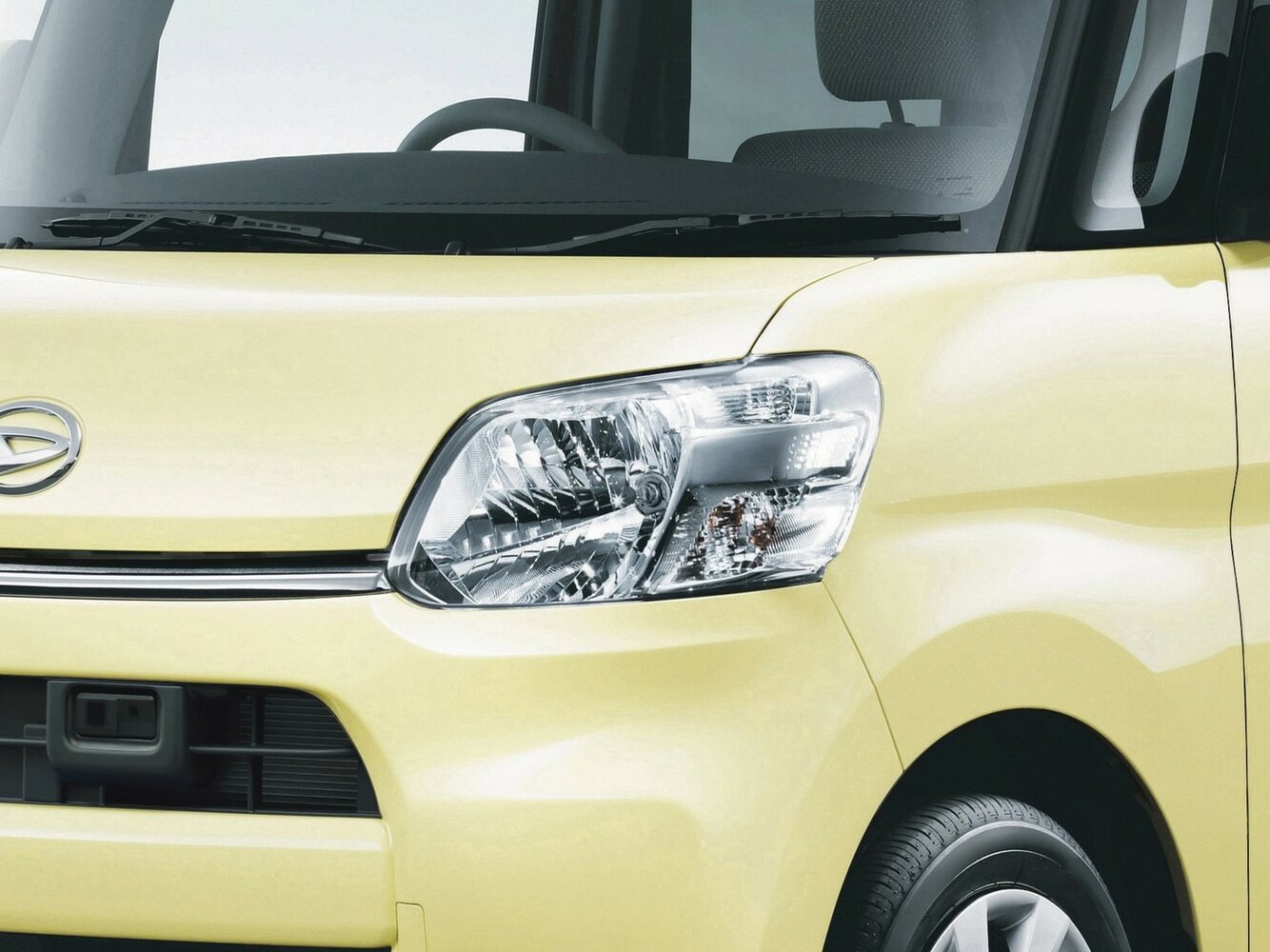 Daihatsu Tanto X