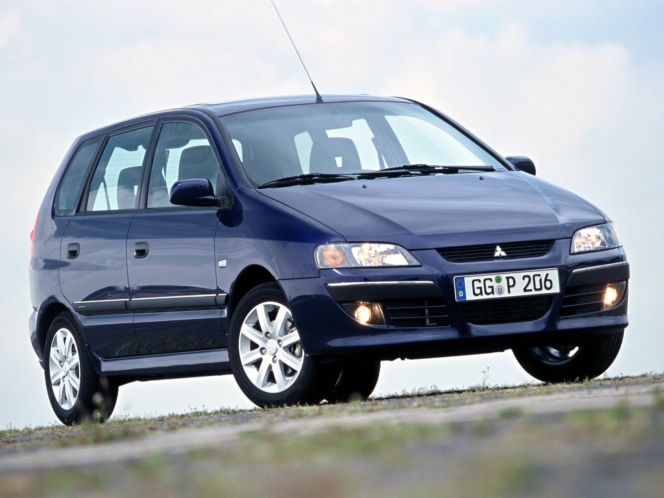 Mitsubishi Space Star — I Рестайлинг (2002–2005)