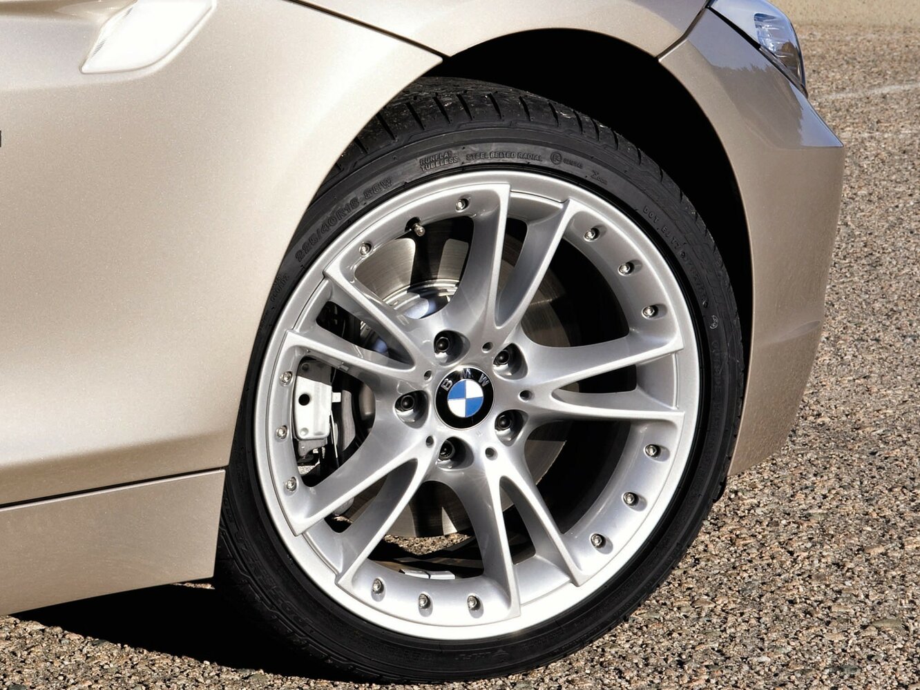 BMW Z4 — справочные фотографии комплектации, Диск