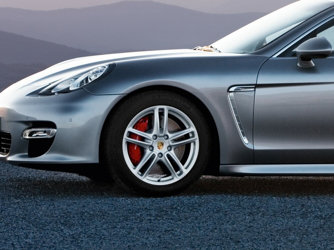 Porsche Panamera — справочные фотографии комплектации, Диск