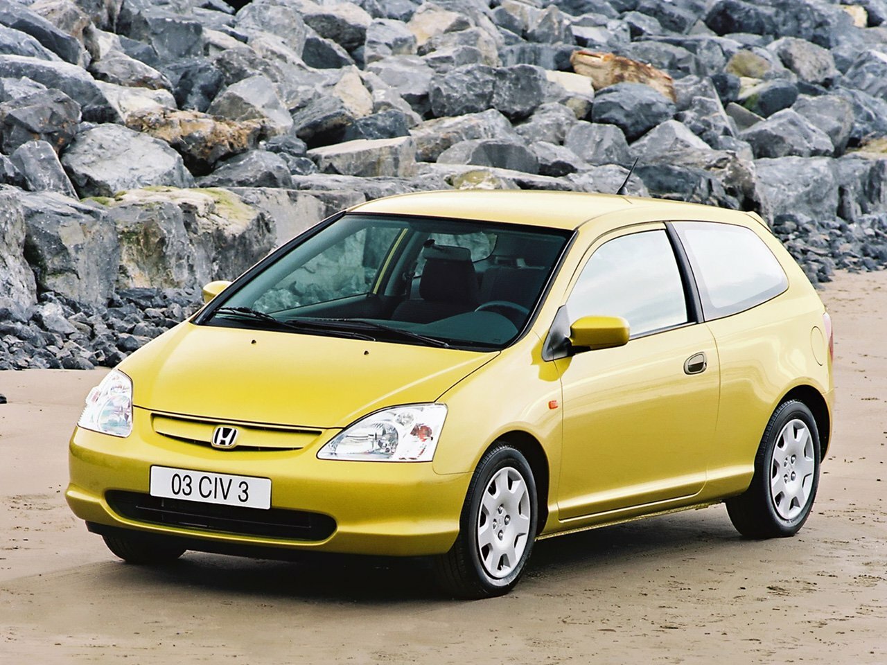 Honda Civic — VII поколение (2000–2002)