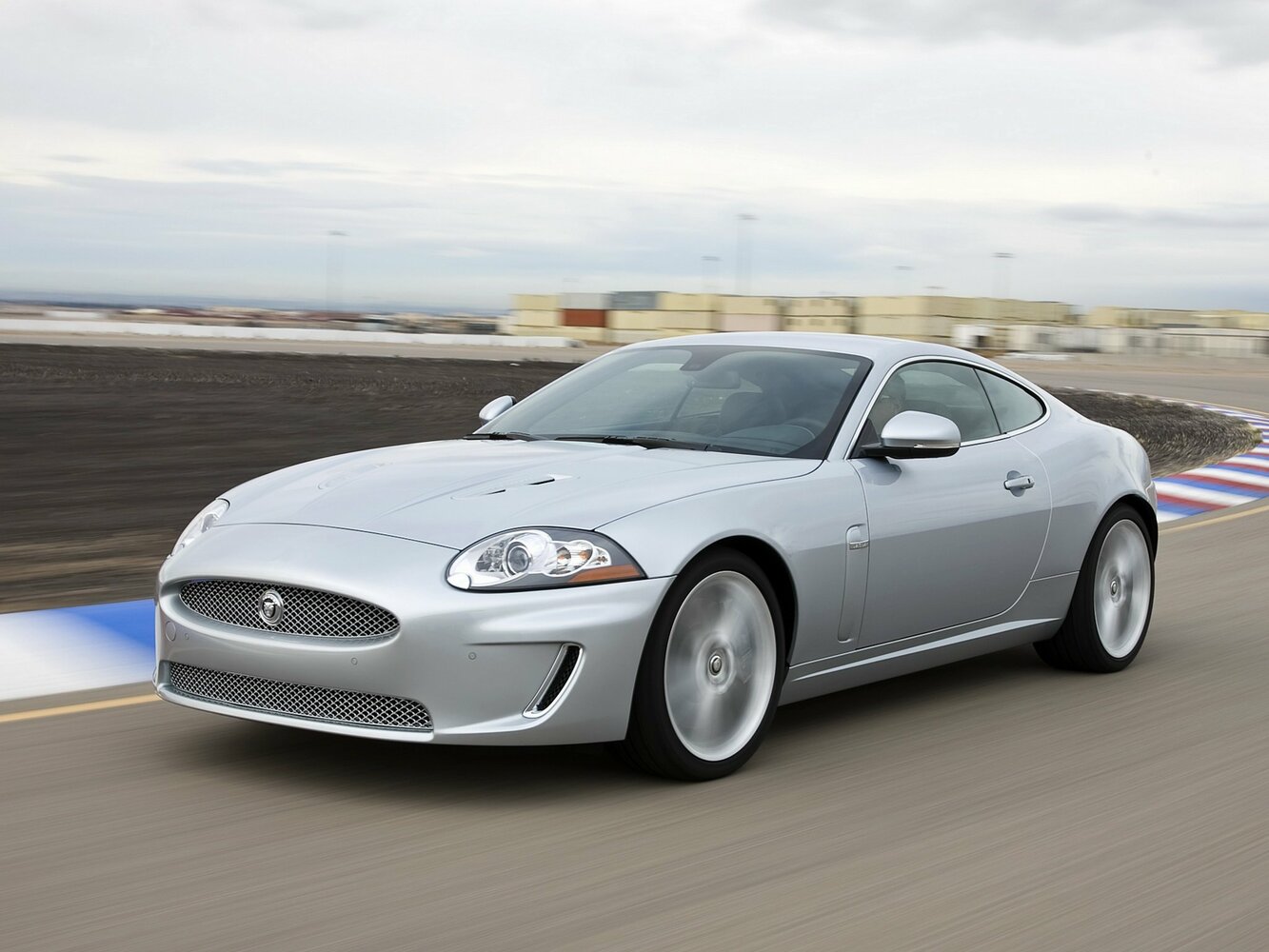 Jaguar XKR — II Рестайлинг 1 (2009–2011)