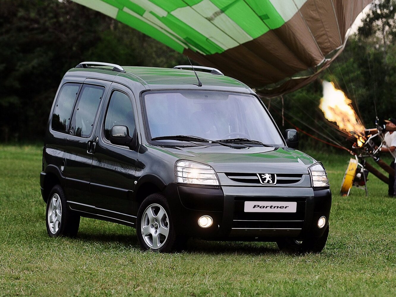 Peugeot Partner — I Рестайлинг (2002–2012)