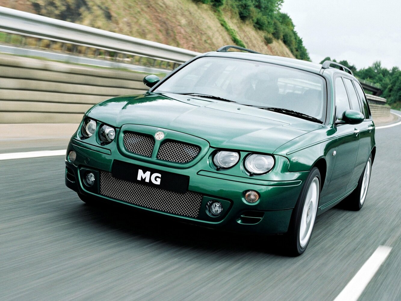 MG ZT — Поколение 2001–2005 (2001–2005)