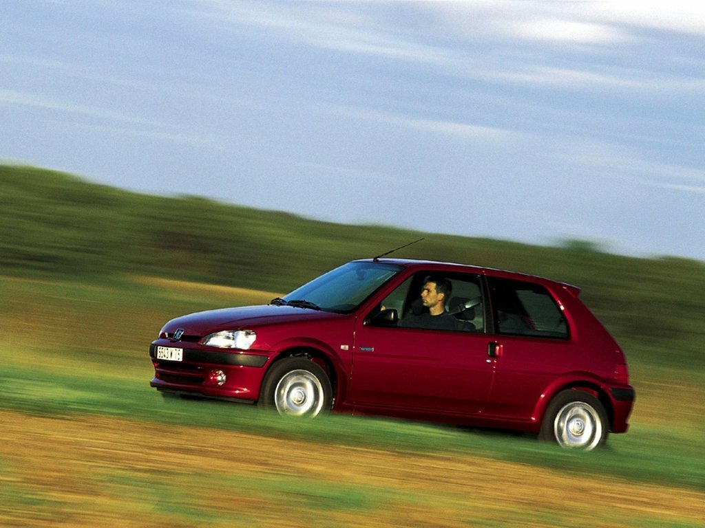 Peugeot 106 — справочные фотографии комплектации, Сбоку