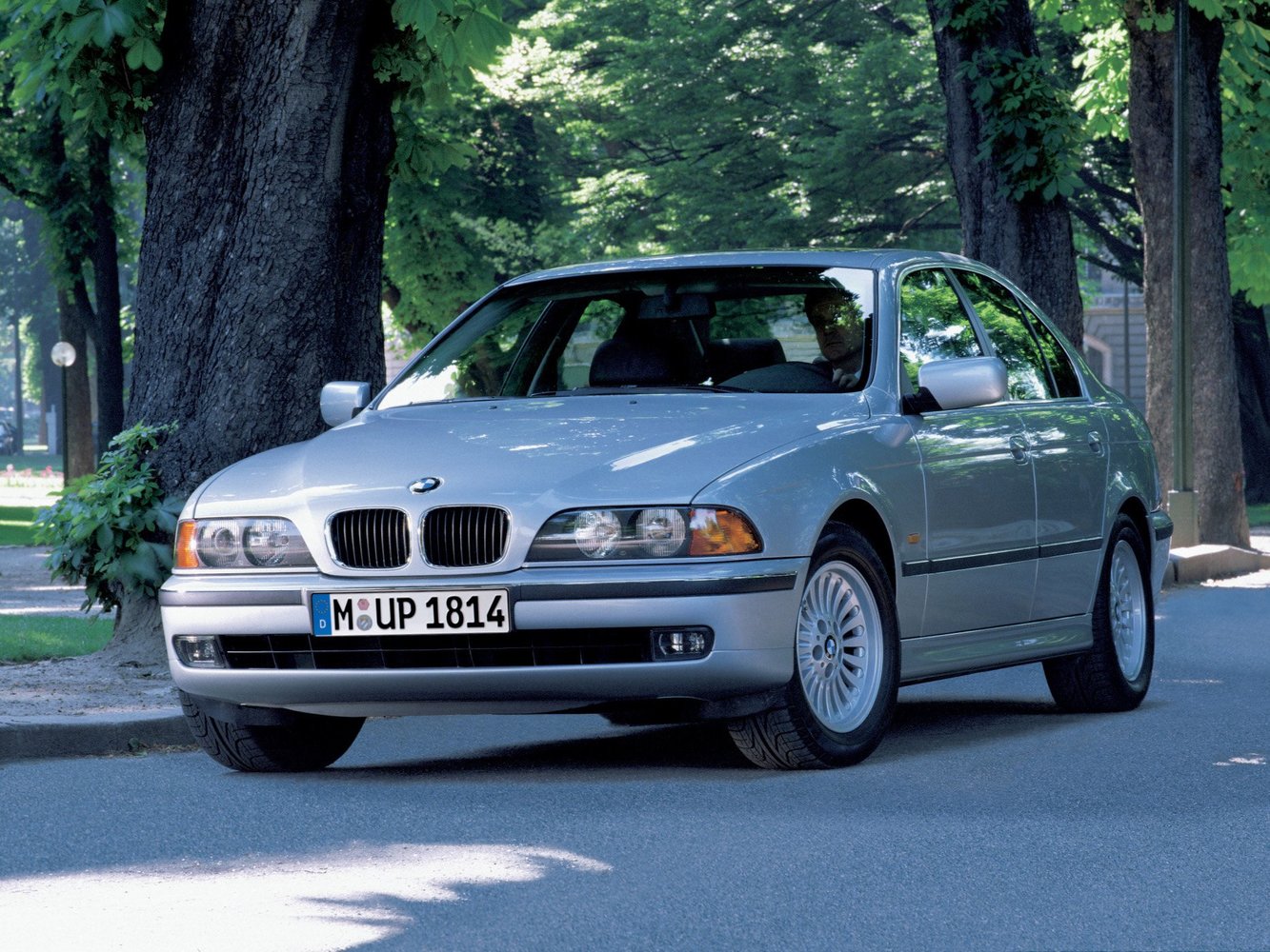 BMW 5 серии — IV (E39) (1995–1999)
