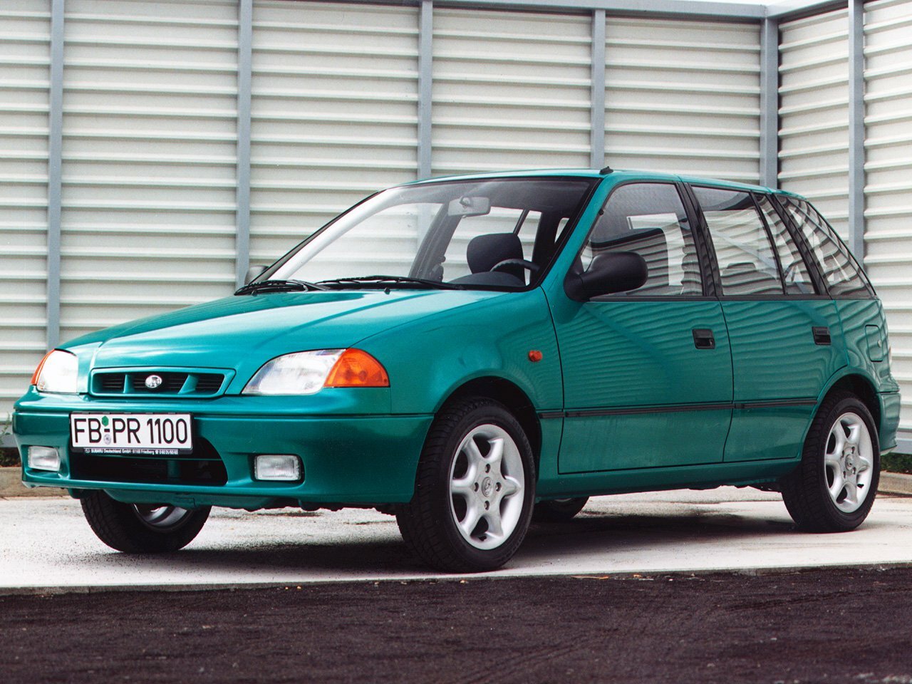 Subaru Justy — II поколение (1995–2003)